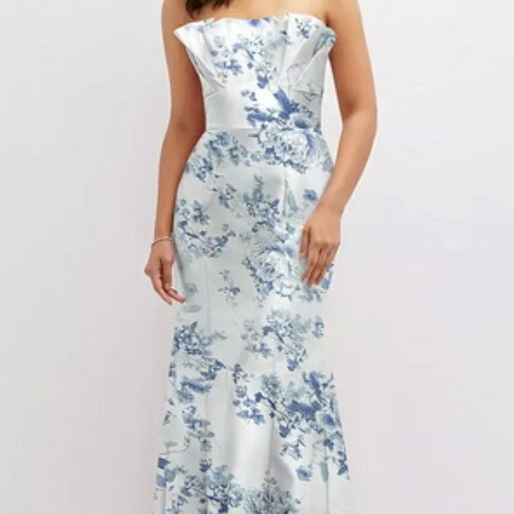 Alfred Sung White Floral Ruffle Strapless Trumpet Gown D853FP